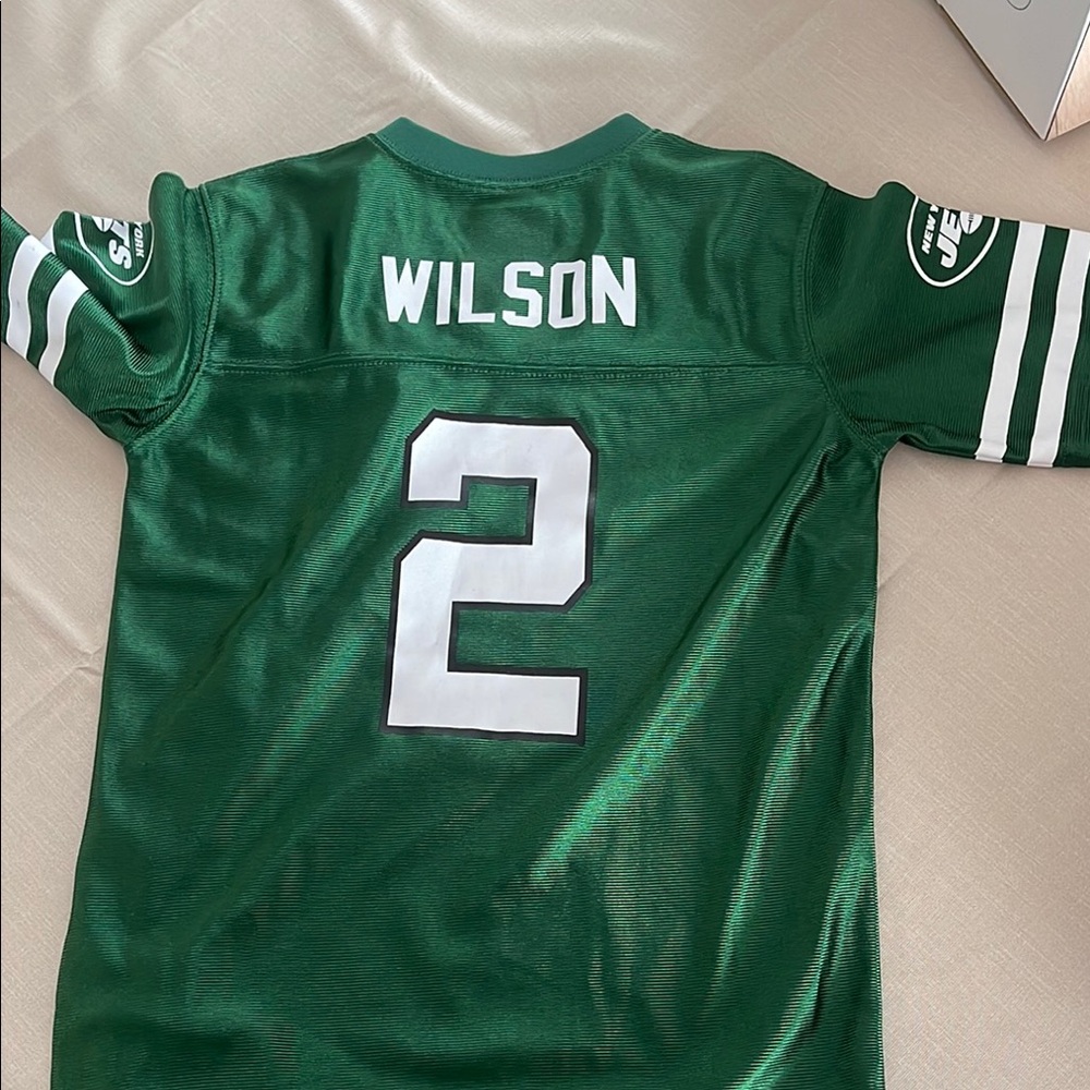 Wilson Green and White Jersey Top - Picture 2 of 2